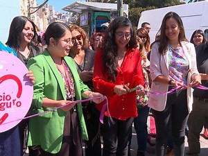 Ad portas del 8M, inauguran edificio "Utópica" en Valparaíso