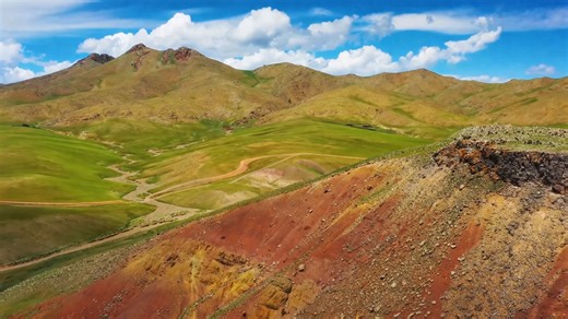 How do roads even form in places like this?