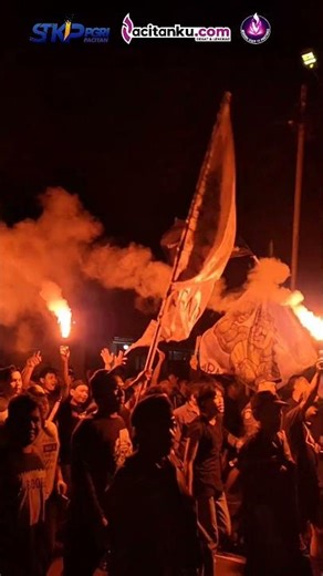 Romantic.. The combination of bamboo rontek and Javanese songs echoes through the streets of Paci...