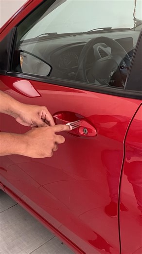 Car locksmiths don’t want you to know this trick! Try it and you’ll thank me big time | Learn To Do