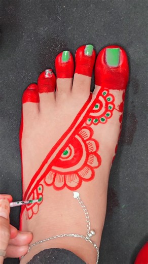भारतीय संस्कृति और आलता कला का सुंदर संगम #aalta #art #mehndidesign #beauty #viralpost #music