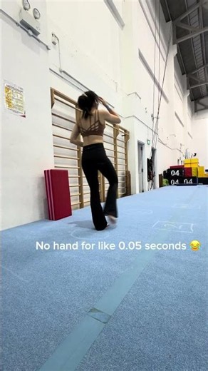 No hand cartwheel challenge