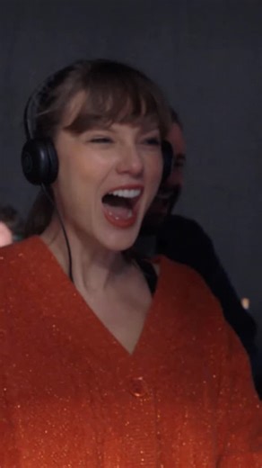 24 hours left to shop direcTAY’s gorgeous ✨ #TSTheLifeofaShowgirl Cardigan Box Set ✨ (while supplies last) at store.taylorswift.com! | Taylor Swift