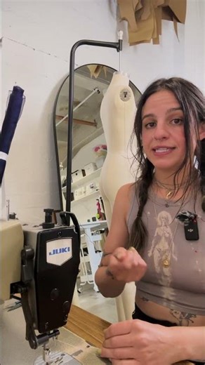 Quick way to thread your sewing machine #sewing #diy #learntosew #fashionschool