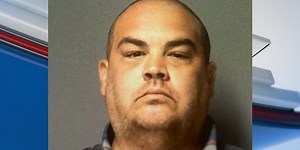 Lansing Police search for man wanted in connection to stabbing