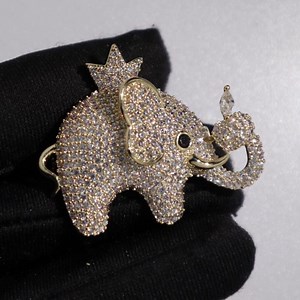 Elephant Brooch Gold Colour Pin Christmas Gift - Etsy