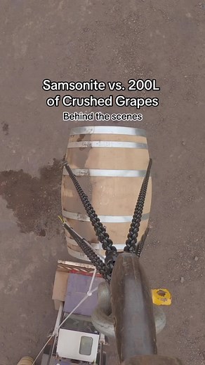 Samsonite Suitcase Strength Test: Barrel Drop