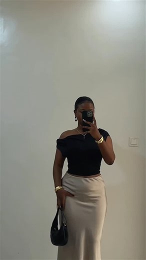 ANGELA🤍 on Instagram: "Day1 of recreating Pinterest outfits Should i do more? Fit @igihozo_fashion_shop . . . . #explorepage #explore #ootd #recreation #reel #reelsinstagram"