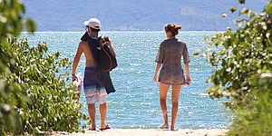 Praia em março: onde não pegar chuva no Brasil e no Caribe