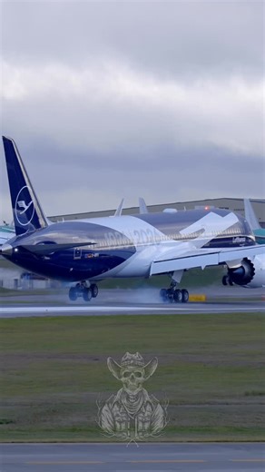 @dfwspotter on Instagram: "Lufthansa 787-9 100 Year Anniversary Livery Windy Landing At Paine Field Lufthansa Boeing 787-9 D-ABPU KPAE - KPAE 12/15/25 #lufthansa #lufthansa100years #boeing787 #787 #landing @lufthansa @lufthansaviews"
