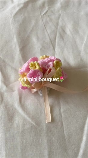 mini crochet flower bouquet that turns to a coaster 𐙚🌷 #lilyofthevalley #tulips #crochet #crochetersoftiktok #bouquet #flower #crochetflower #crochetbouquet #yarn #crocheteveryday #art #crocheter