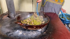 1.4M views · 71K reactions | Nopalitos con Mollejas y Chile mi gente estos nopalitos recien cortados en la nopalera que tengo en mi casa estan bien tiernitos y en esta receta quedan bien sabrosos ayudenme compartiendo la receta y suscribiendose gracias que dios me los bendiga | De Mi Rancho A Tu Cocina | Facebook
