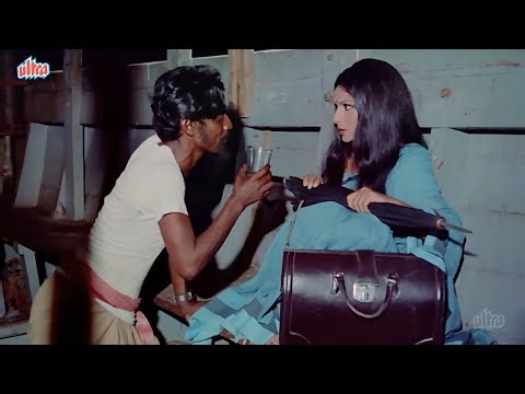 साले शरीफ औरतों को शराब पिलाता है! - Sharmila Tagore Boat Scene - Uttam Kumar Amanush Movie Clip