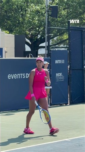 Powerful in Pink 🩷Naomi Osaka secures her place in the semis after defeating Cocciaretto.#WTA
