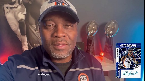 Football Mystery Box Pack - Collect The Legends® Graded Pack 9 or 10