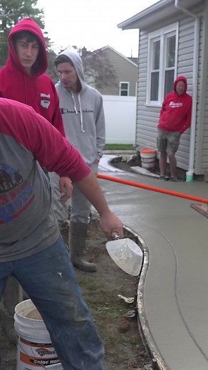 Integral color or color hardener? #concrete #concretelife #concretework #ohio #decorativeconcrete #concretefinisher #cement #design #stampedconcrete #concreteoverlay #colorhardener #border #sealer #summmer #stain