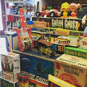 Sixty seconds of vintage toys from the 50’s, 60’s and 70’s. #thetoystimeforgot #vintagetoys | The Toys Time Forgot