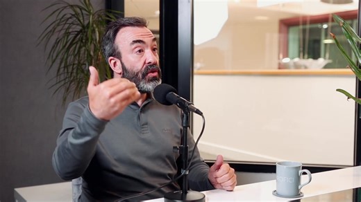 I think every player needs what I call a Game Face… A Game Face is your: -best mental state -competitive persona -attitudinal guide -behavioural blueprint -confidence template -physical optimiser In fact, I think every player needs to Squash their ANTs (Automatic Negative Thoughts) and execute in their Game Face. In the video below, I take you through some of the process to help a footballer create a Game Face. It just so happens this player was (and is) one of the best in the world… (Big thanks