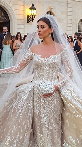 @eliesaabworld made the dress… she made it iconic _____________________ ▪︎ Wedding planner and designer: @neimanazzi ▪︎ Photographer: @patricksawaya ▪︎ Content Creator: @lebaneseweddings ▪︎ Dress: @eliesaabworld ▪︎ Makeup artist: @bassamfattouh ▪︎ Hair stylist: @wassimmorkos ____________________ #LebaneseWeddings @celiosaab @zeinqsaab | Lebanese Weddings