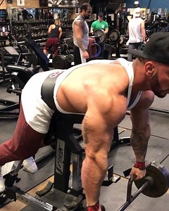 1.5K views · 114 reactions | New variation for upper back thickness. Not worried about crazy heavy weight here, but a good stretch At the bottom and a solid squeeze up top. Row to grow!  Gotta Shock the muscle with different variations, machines, angles, sets and reps. #GrowWithMe #LevlUp . For customized plans + 1 on 1 online coaching, email me now. Tristenesco1@gmail.com | Tristen Escolastico | Facebook