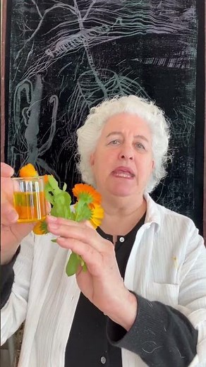 Calendula Infused Oil: What It Is and How to Use It #naturalskincare