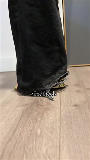 Shark Heels 🦈🎀 Available on site now with Worldwide Free Shipping 🌍 (Ships in 2 Days). #gcdheels #gcd #fashionshoes #highheels #sharkheels