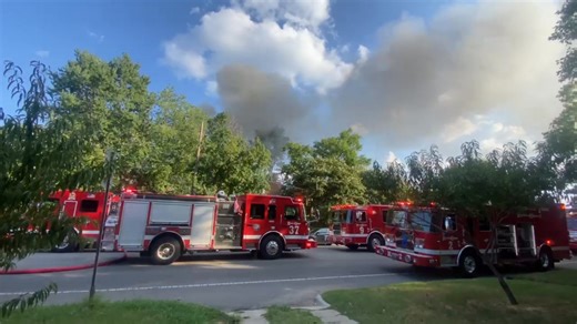 During our newscast, a viewer noticed black smoke off in the distance on our Bridgestone Arena camera. Just minutes later, a News 2 employee happened to pass by the East Nashville house fire causing that smoke. http://bit.ly/4mCJ1Se?utm_medium=social&utm_source=facebook_WKRN_News_2 | WKRN News 2