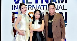 Diễn viên Minh Tiệp khoe con gái xinh đẹp như thiếu nữ