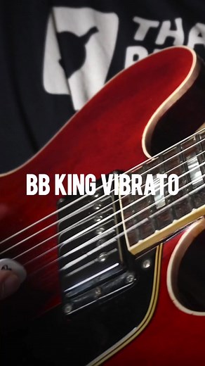 Master B.B. King's Unique Guitar Vibrato Technique