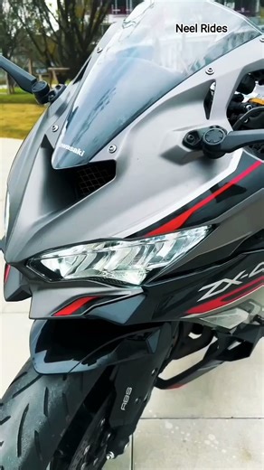 Kawasaki Ninja ZX-4R- 400cc Inline-4 Supersport Performance #usakawasaki #usabikescene #usasuperbike