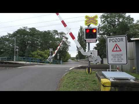 Železniční přejezd Dobříň P2414