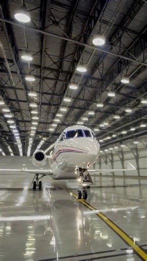 Private Jet Rolling for Takeoff ✈️ 🛫