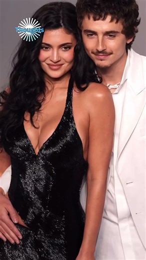 Timothée Chalamet and Kylie Jenner sweetness overload at the Vanity Fair Oscar Party.