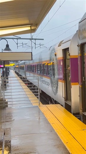 MBTA Geo Train at Mansfield Station #railfanning #mbta #geometry