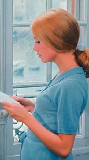 Les parapluies de Cherbourg 1964 Director: Jacques Demy Starring Catherine Deneuve, Nino Castelnuovo