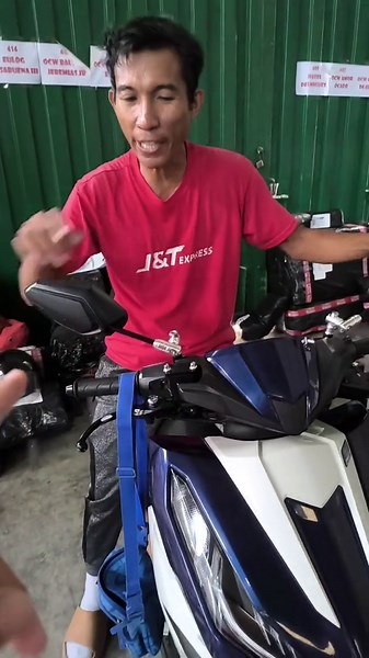 Universal Arm Folding Side Mirrors for Honda Click