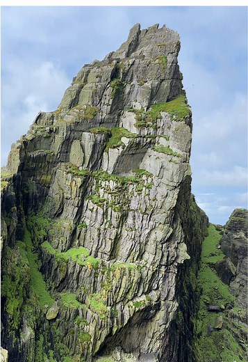 Discover Skellig Michael: A Hiking Adventure in Ireland