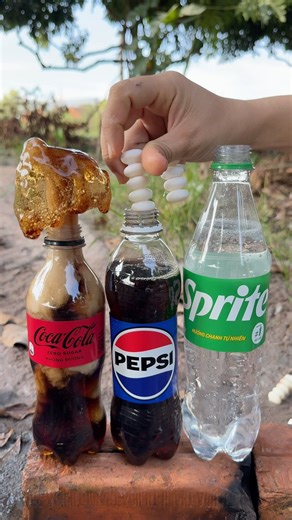 Sprite, Pepsi, Coca Zero VS Mentos
