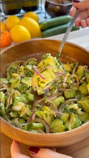🥑 Avocado Cucumber Salad | Fresh & Easy Healthy Salad Recipe