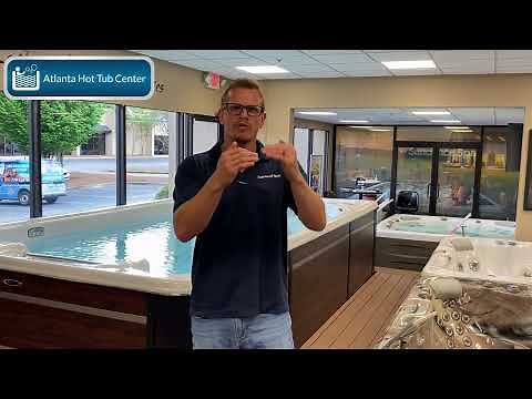 What is the best set TEMPERATURE for a HOT TUB and SWIM SPA?