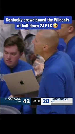 The Wildcats crowd booed the home team 😳