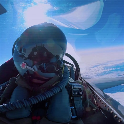 577K views · 5K reactions | Impresive! F-16 Fighting Falcon Cockpit View #usairforce #usaf #aviation #aircraft #military #UnitedStates | Military Update | Facebook