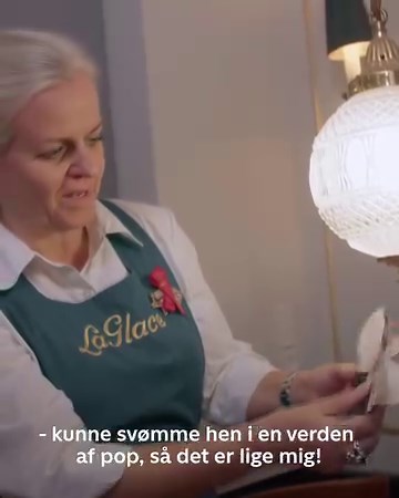 2.8K views · 14 reactions | Hvorfor ikke sprede julestemning med et personligt touch? Vi sørger for god julestemning på vores nye streamningkanal, TV 2 Guld, med de bedste gensyn fra TV 2s gemmer. | TV 2 Play | Facebook