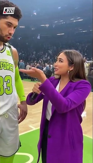 Reporter Proposes to Player LIVE on Court?! Hilarious Mid‑Interview Moment Caught on Camera! #NBA