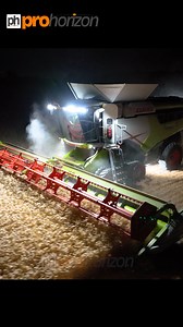 4.1M views · 29K reactions | Here is an awesome night time wheat harvest with the CLAAS 8800 Lexion with the 40ft header and chaser bin action with the Bartons #FarmingVideo #ProHorizon #Harvest2022 #CLAAS #Wheat #agriculture | Pro Horizon Farming Content | Facebook