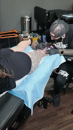 Her Leg Tattoo Is Finally Coming Together