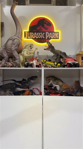 16K views · 615 reactions | JURASSIC ICON! The jaw-dropping “Shadow...