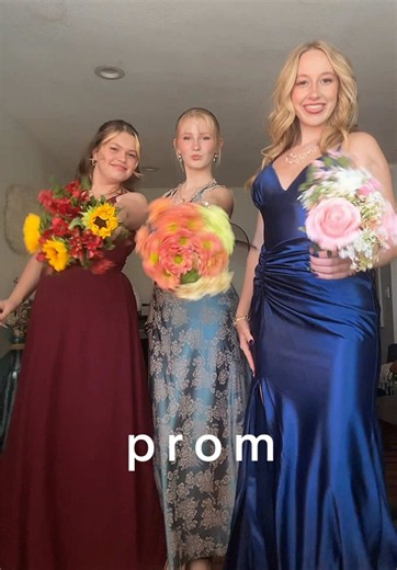 first prom transition 😉 #juniorprom #prom #promdresses #promtransition #transitions
