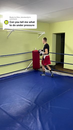Replying to @Olav_blankestijn 4 ways to act under pressure #boxingtips #boxingiq #boxer #boxeo #boxingtraining #boxing