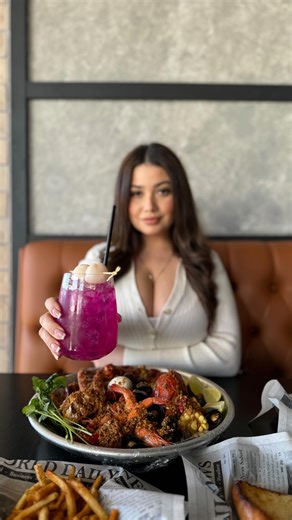 Byanka leeper | @destinationseafoodhouse now has all you can eat seafood boil !!😋🤤🔥 Option 1 : $39.99 per person Includes shrimp, crawfish ,black muscle... | Instagram